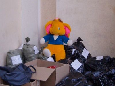 Сбор гуманитарной помощи. Фото из блога spp-43.livejournal.com Сбор гуманитарной помощи. Фото из блога spp-43.livejournal.com